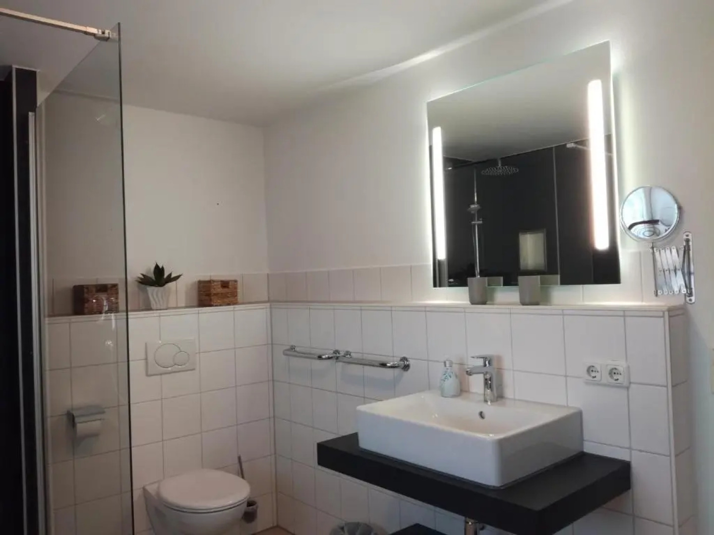 Lizzi Mountain Apartments