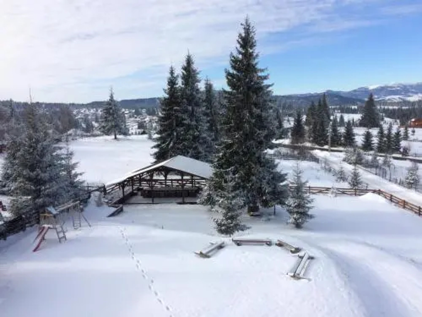 Pensiunea Colt de Rai