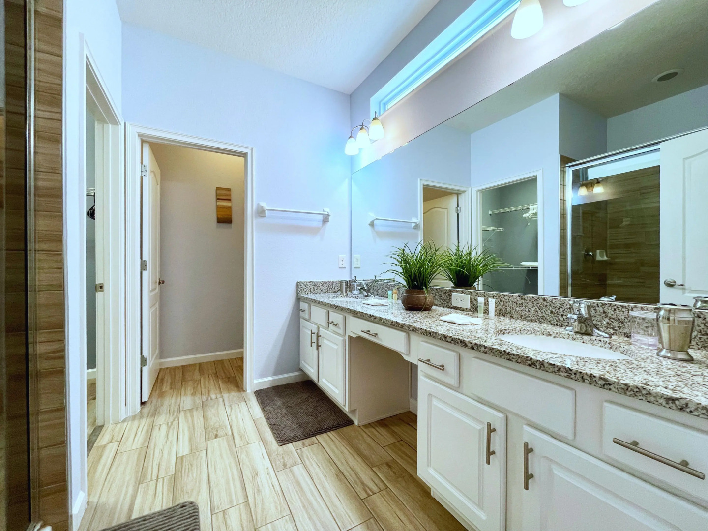 Huge10Bd Spa Gm Pool Solterra-5252OA, Davenport, US