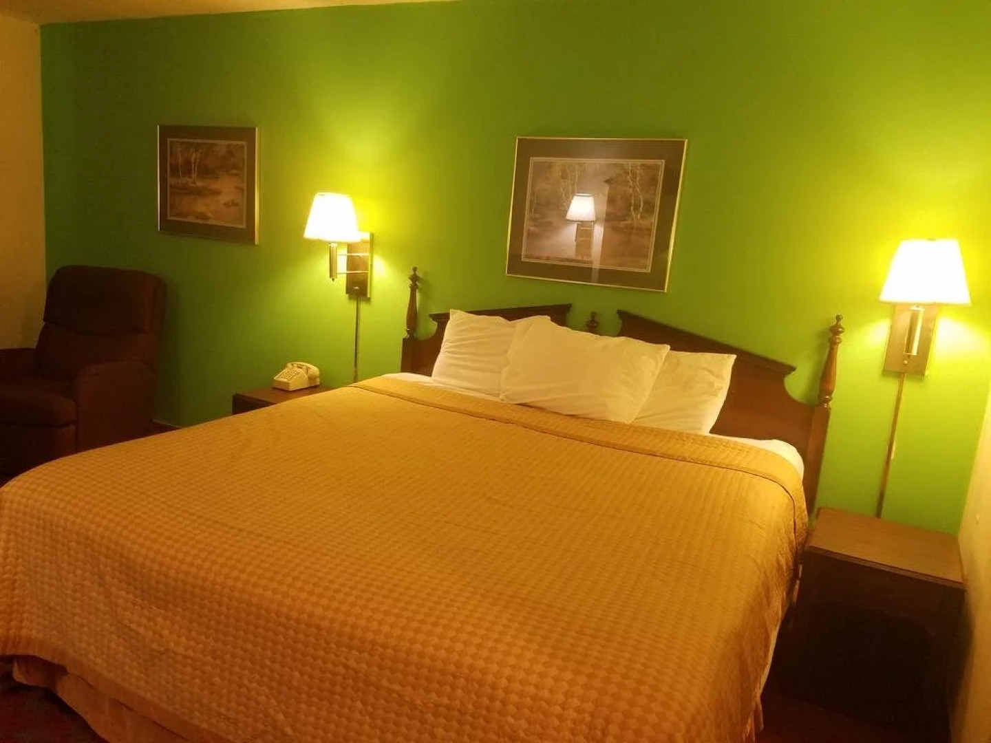 Knights Inn Williamsburg