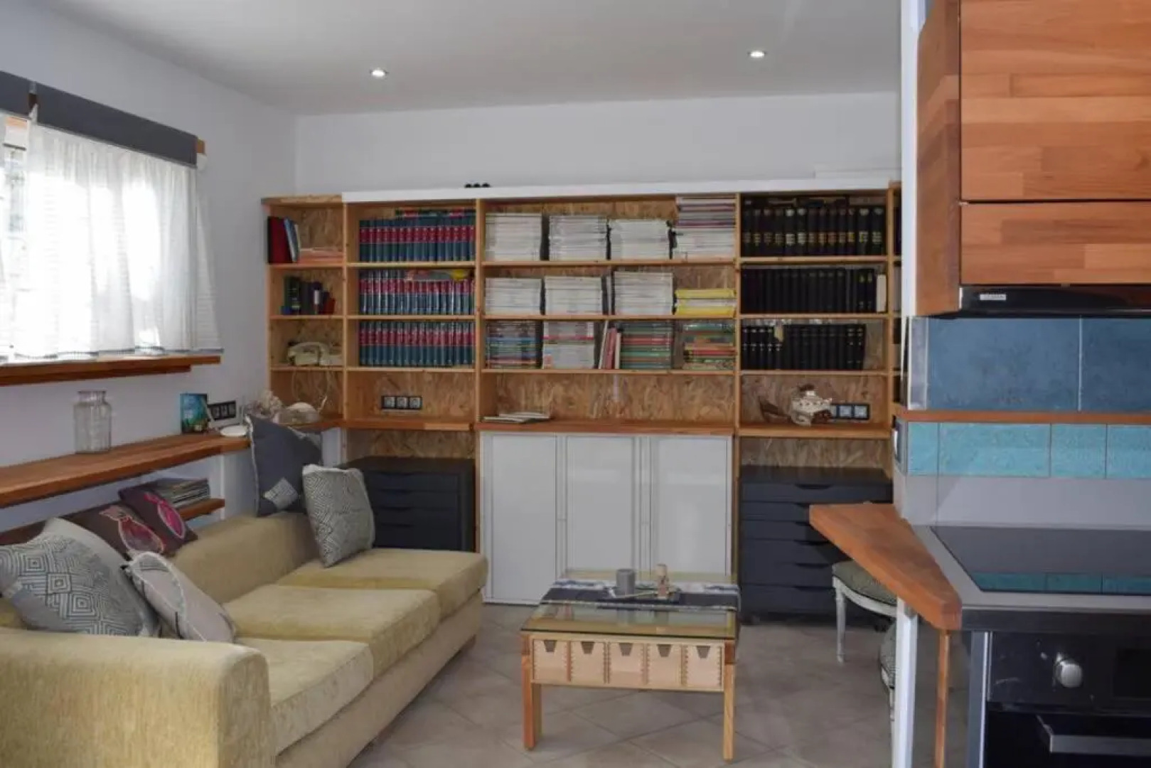 3h Myrto. Ενα λειτουργικό studio κοντά στην Αθήνα