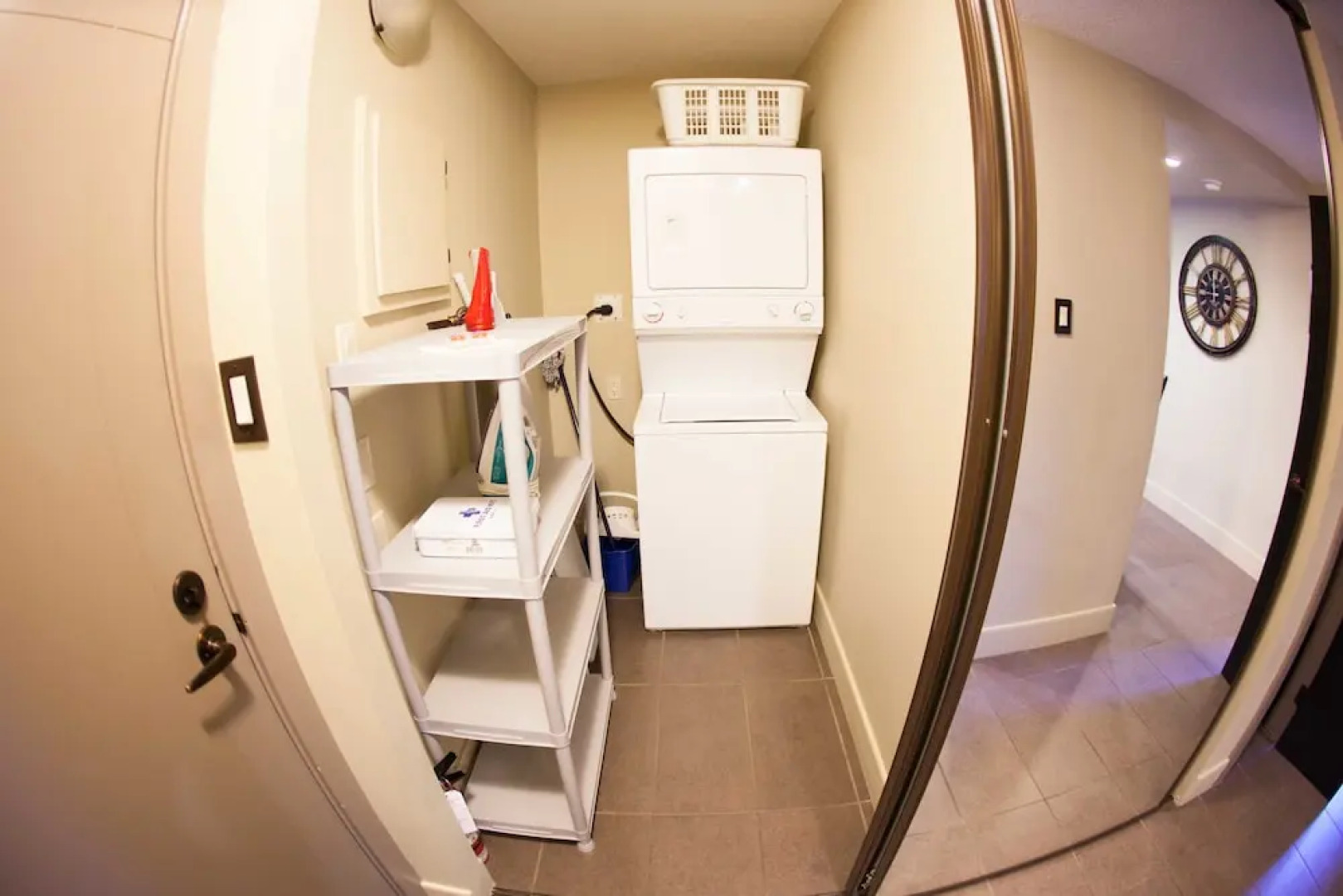 Corporate Suites of Calgary - Eightwelve