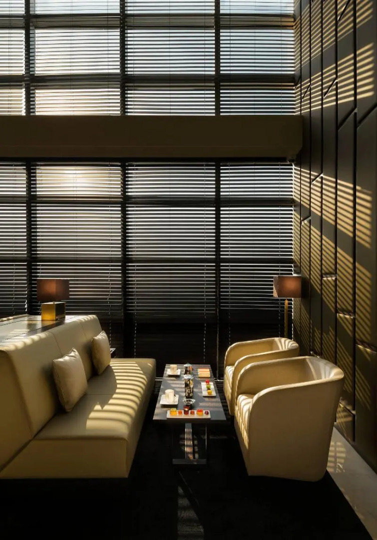 Jumeirah Emirates Towers Dubai