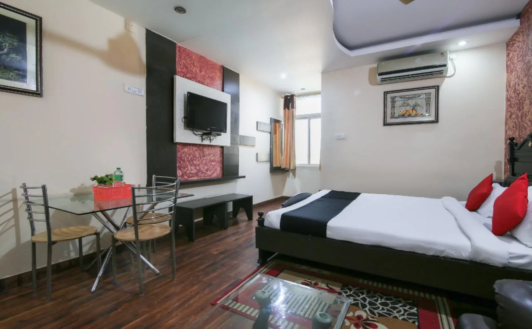 Collection O 18495 Hotel Blues Shivalik