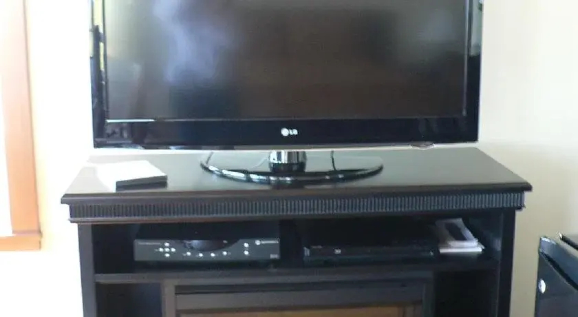 The Getaway Waterfront Cottage