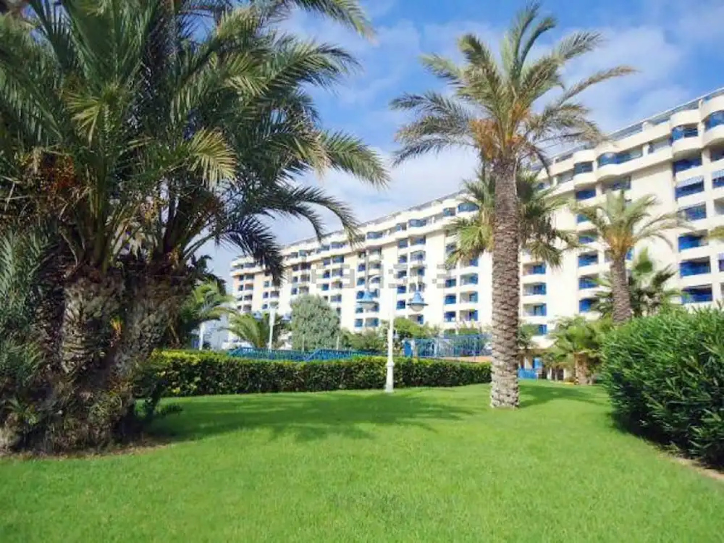 Apartment With one Bedroom in Alboraia, With Wonderful sea View, Shared Pool, Furnished Terrace - Near the Beach