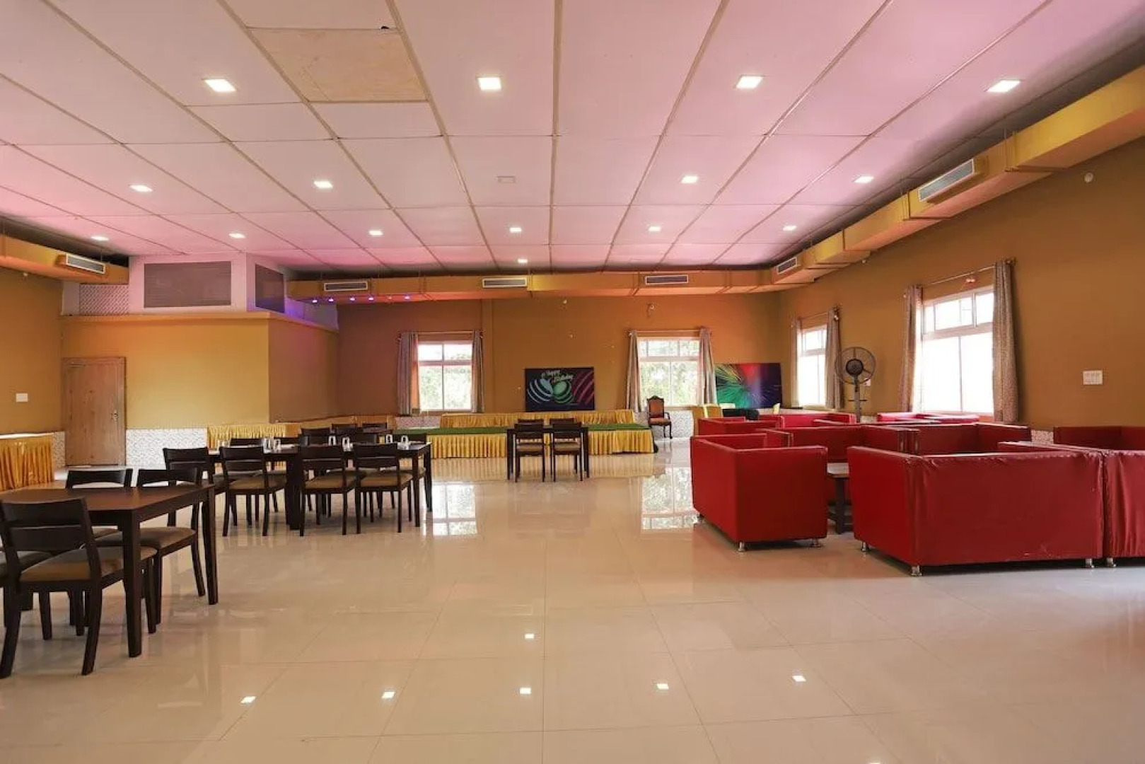 Oyo 46175 Blue Lotus Club And Resorts