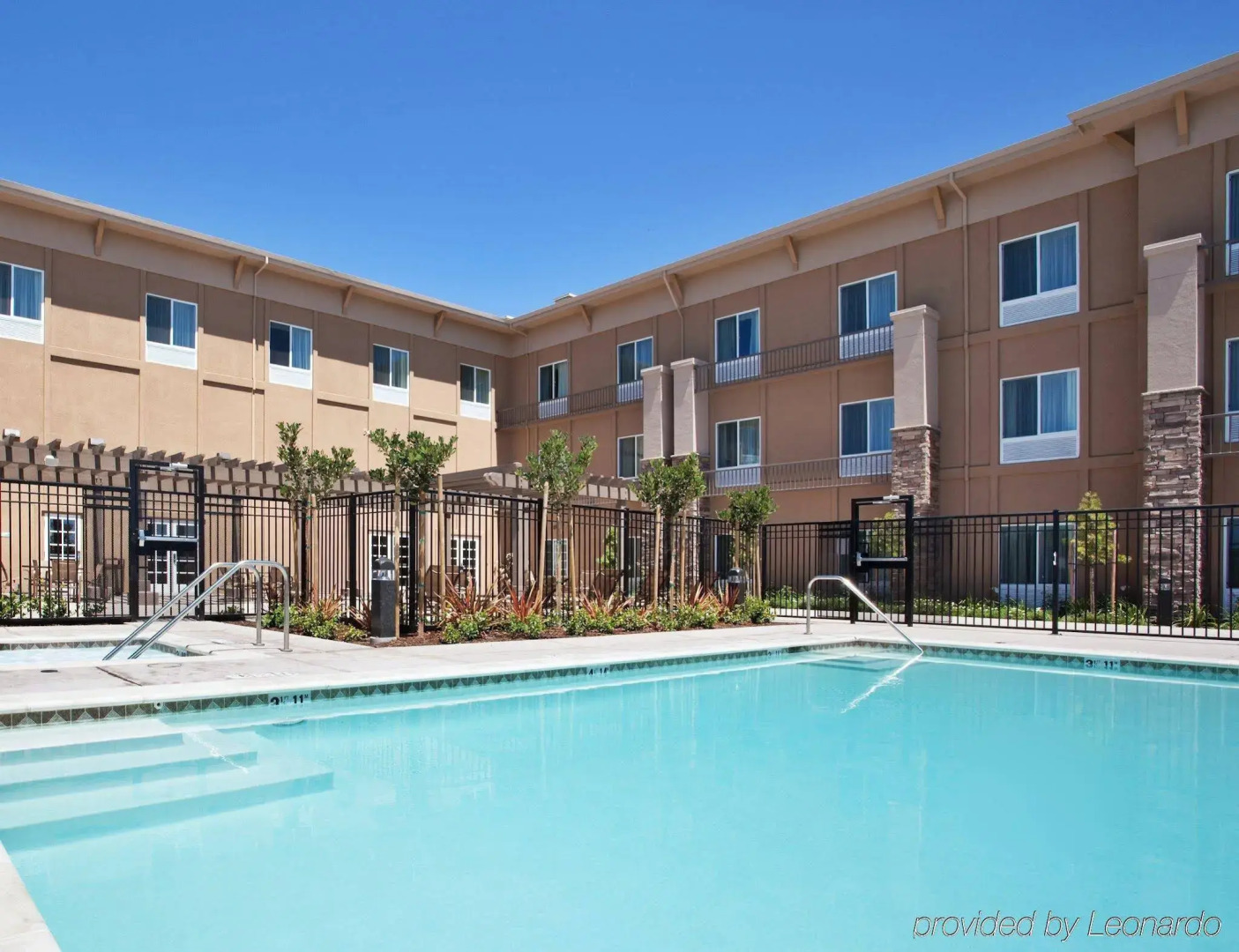 Holiday Inn Express & Suites Napa American Canyon by IHG