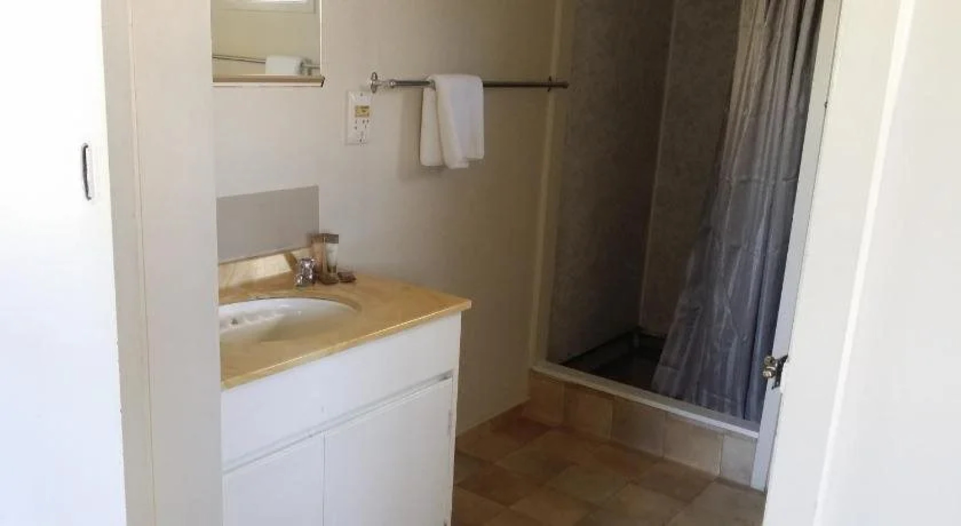 Fountain Court Motel