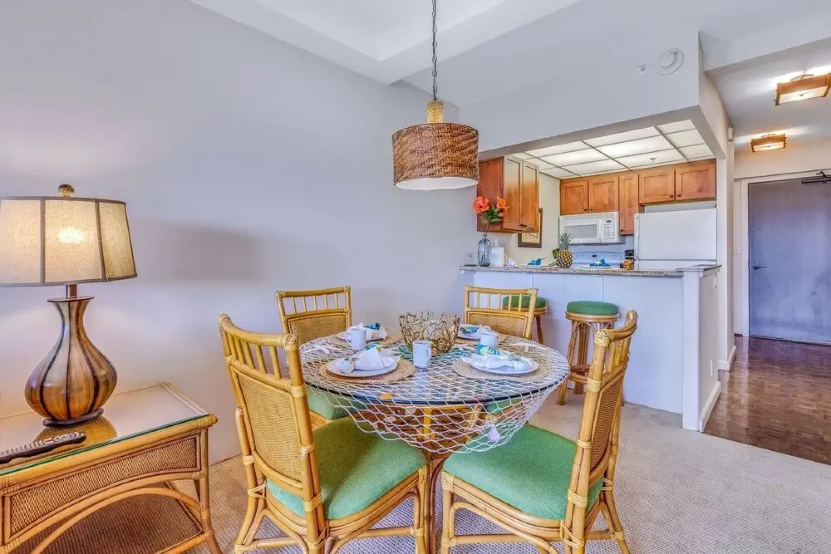 Whaler 6th Floor Oceanview Studio 0 Bedroom Condo by Redawning