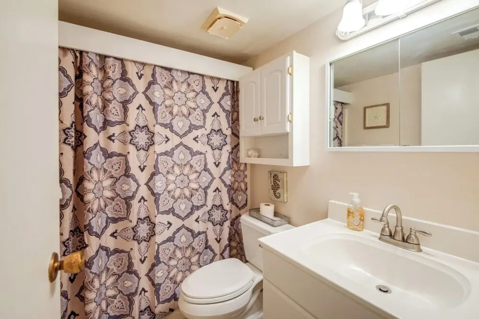 Pool Access & Lanai: Riverfront Welaka Condo!