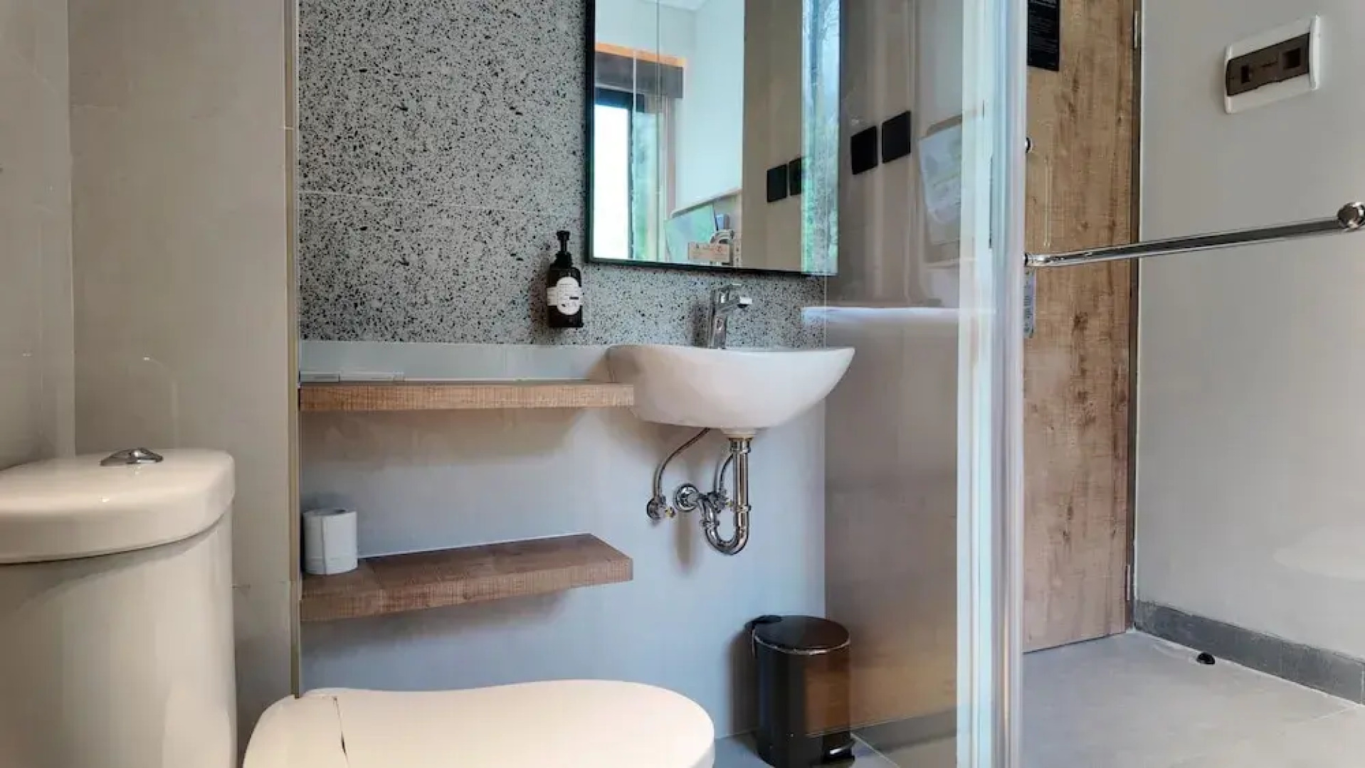 Jambuluwuk Bromo Poshtel