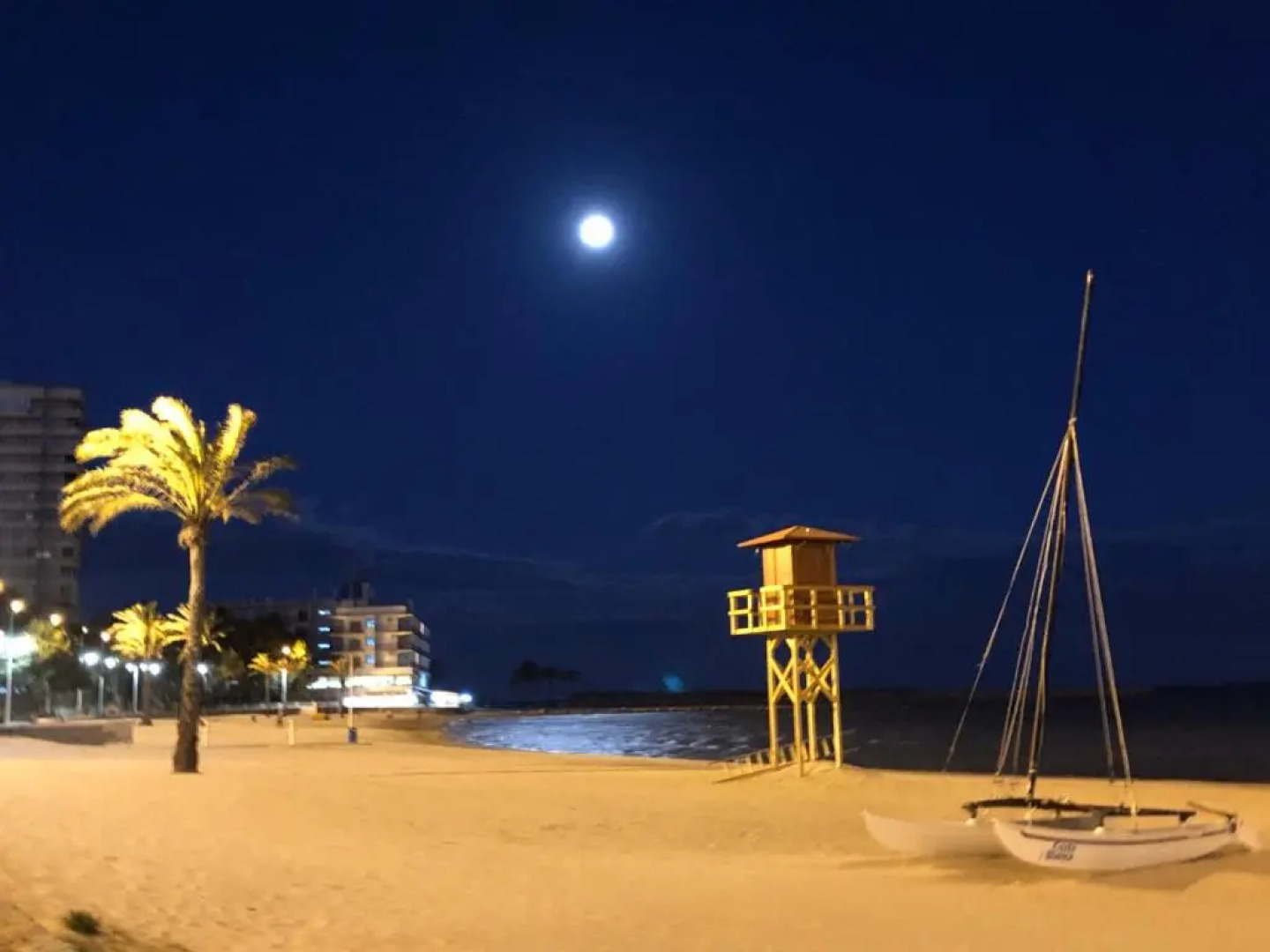 Hostal Boutique Luna De Gavin