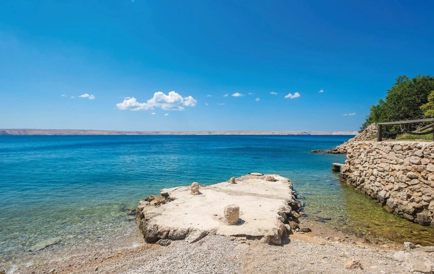 Stunning Apartment in Lukovo Sugarje With 2 Bedrooms