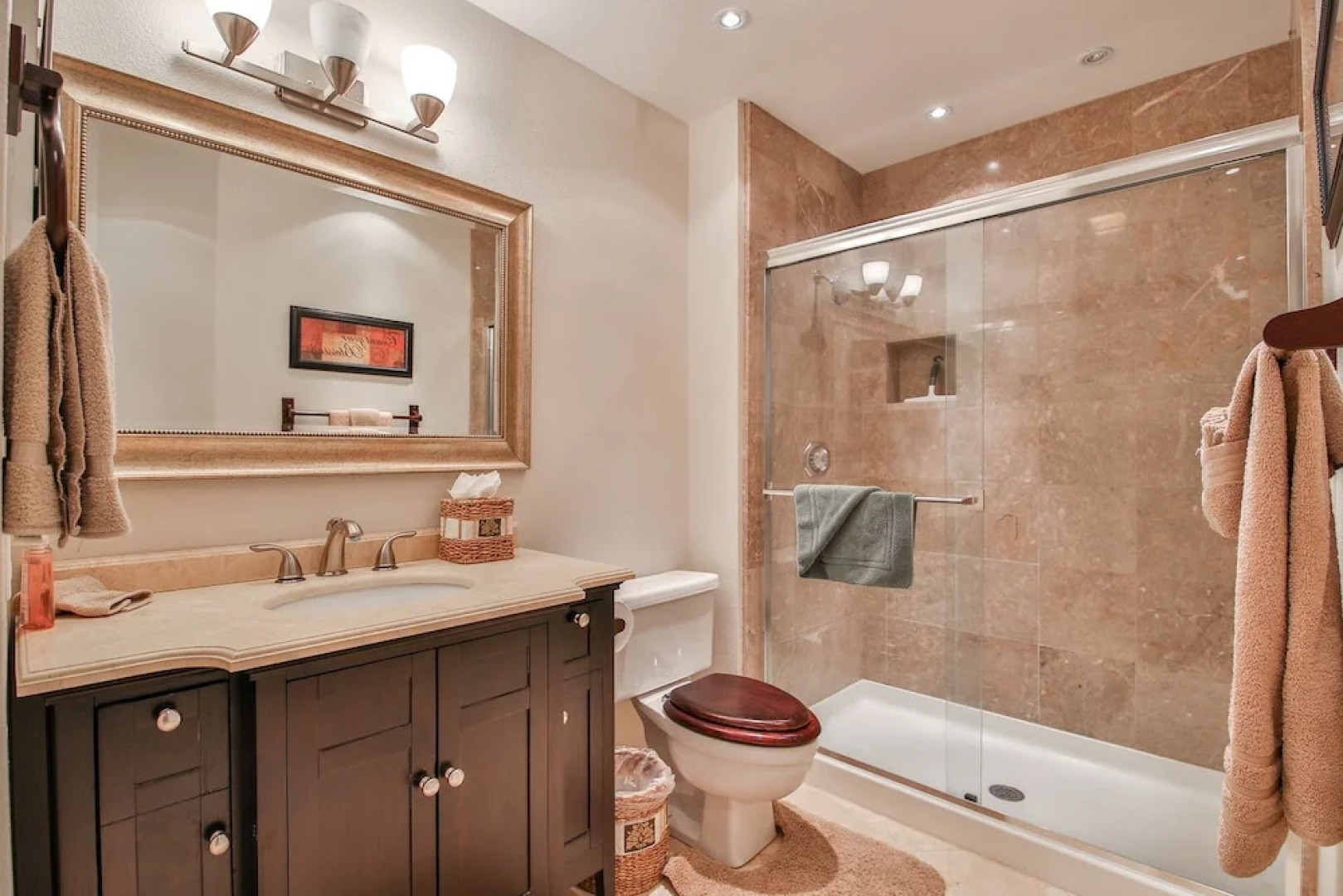 Golfers Paradise on the 5th Hole - Three Bedroom Condo