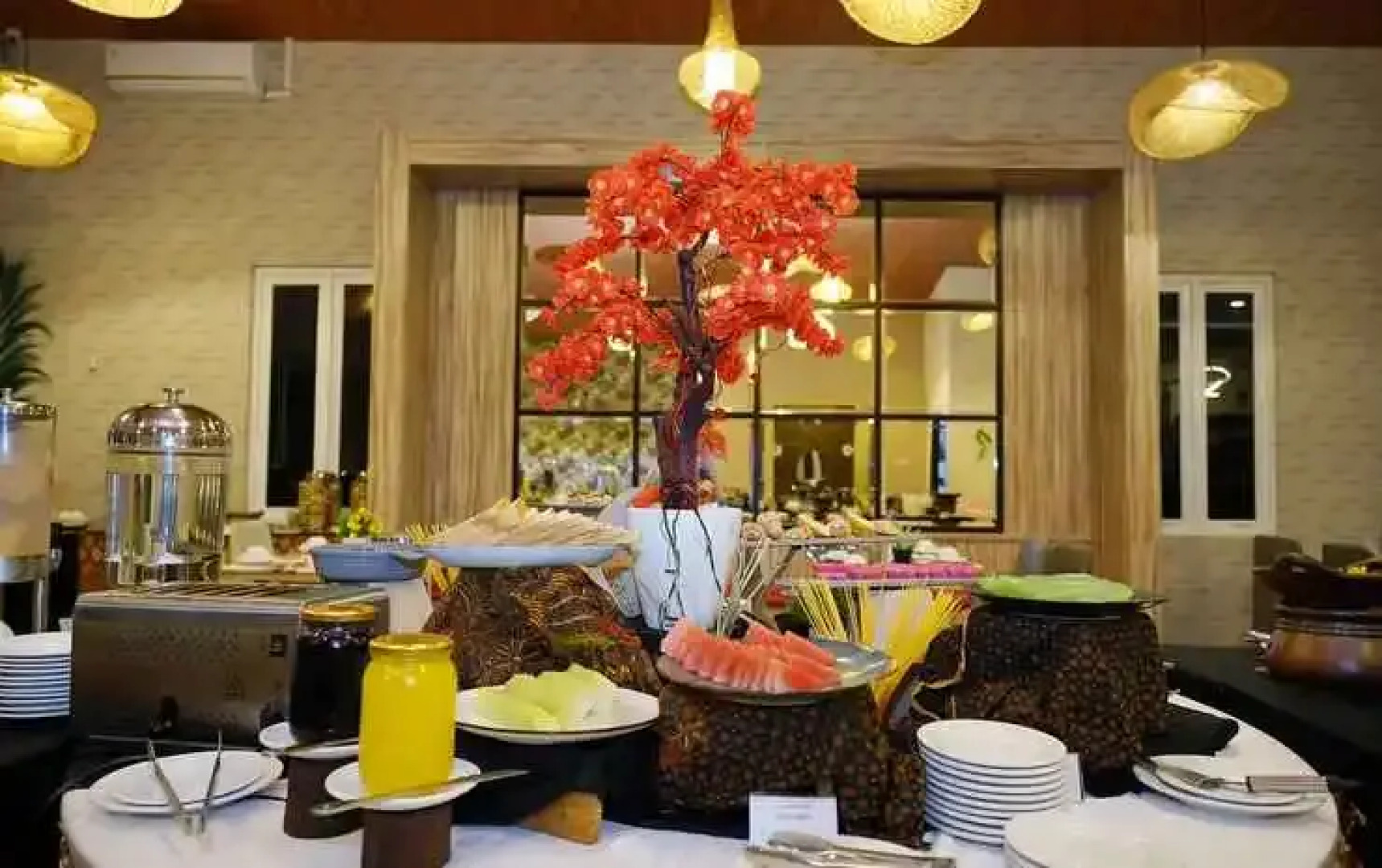 Front One Hotel Sragen