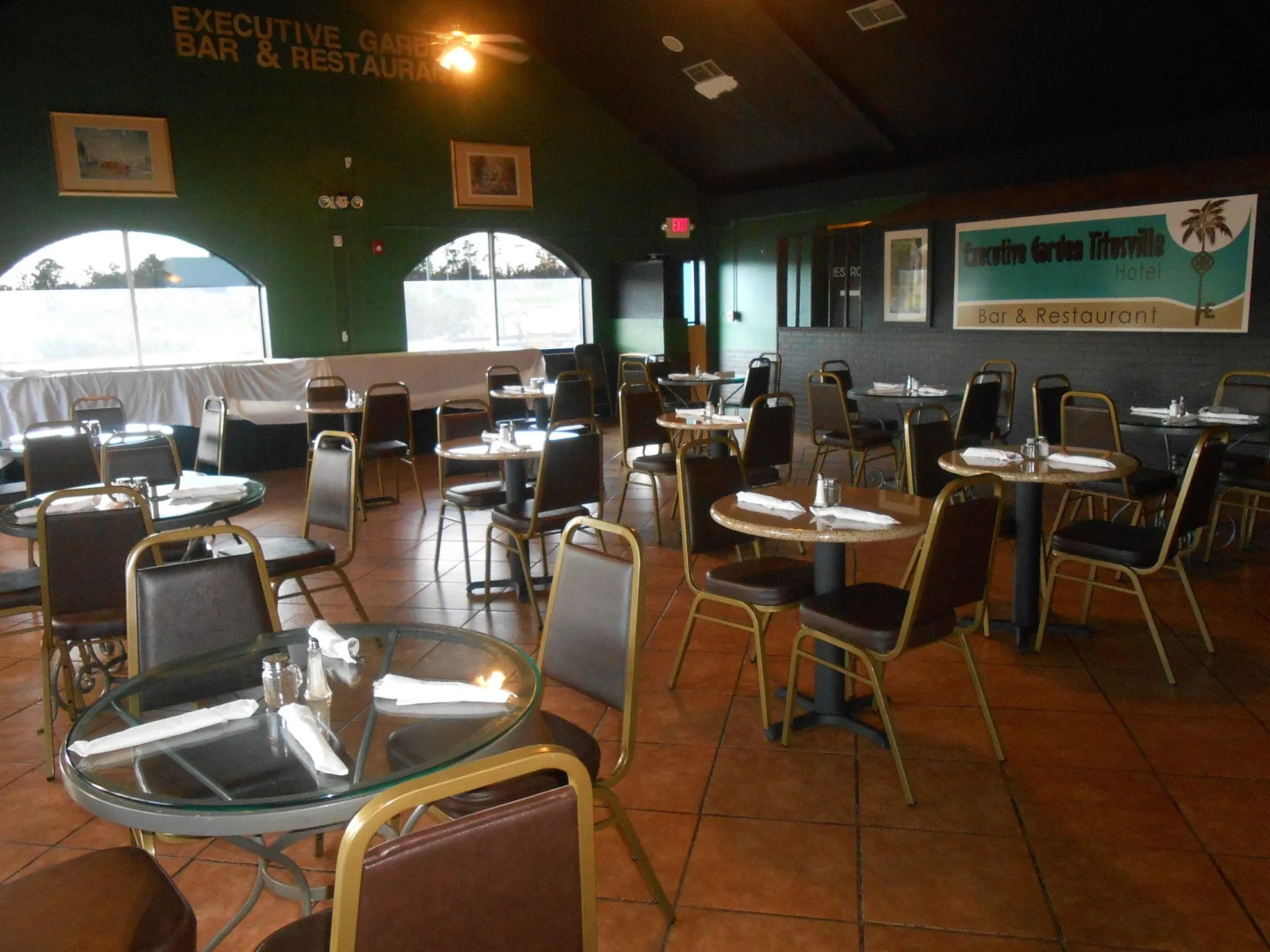 Executive Garden Titusville Hotel