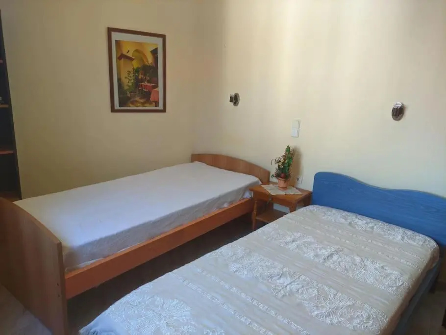 House with Kastro view