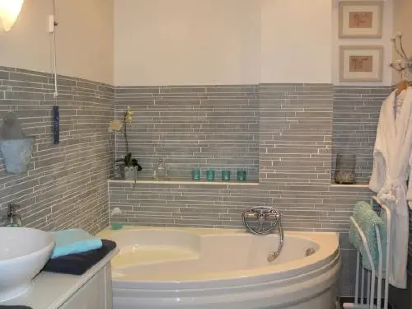 Maison dhôte la Tourette