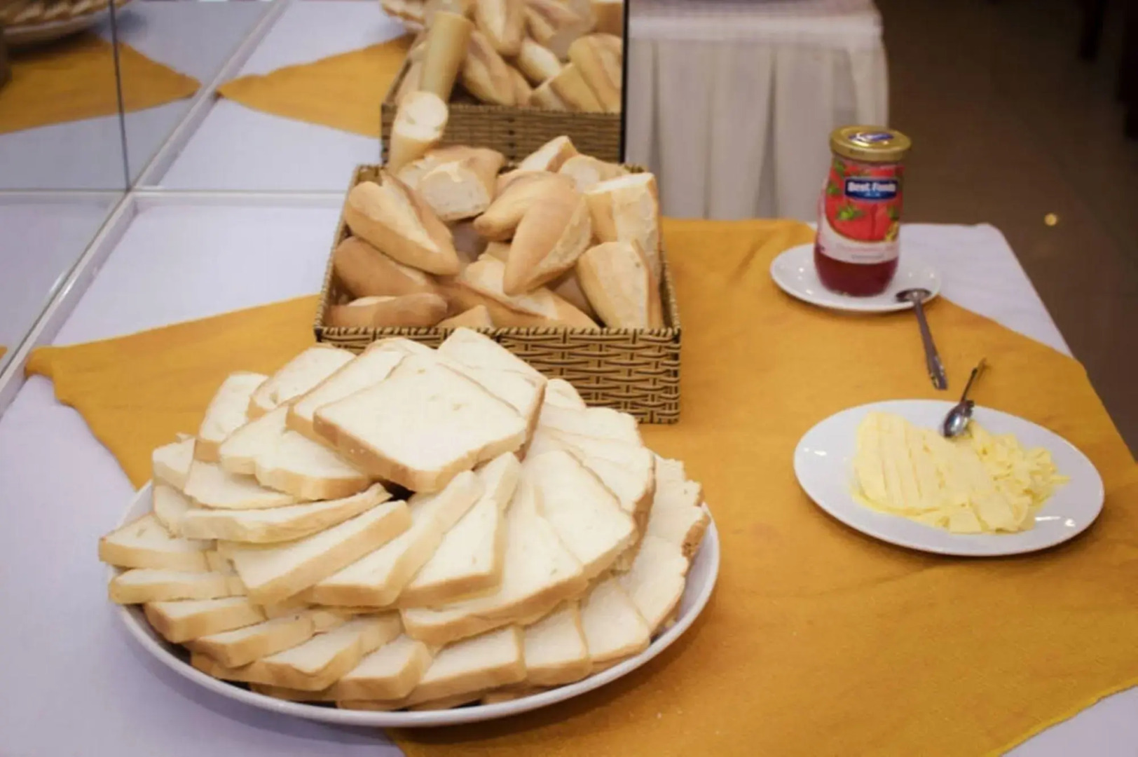 Azerai La Residence Hue