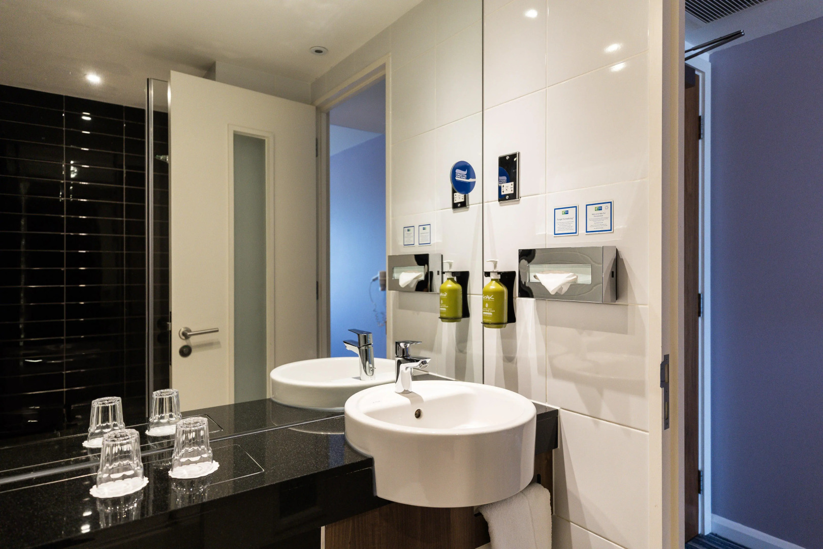 Holiday Inn Express London Heathrow T5 by IHG