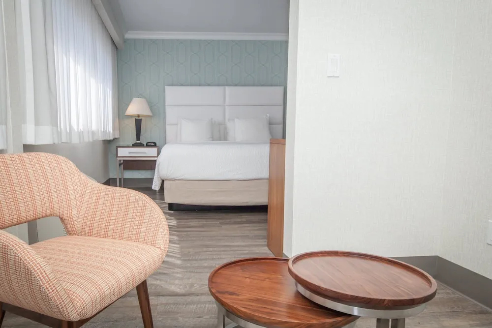 Pasadena Rose & Crown Hotel