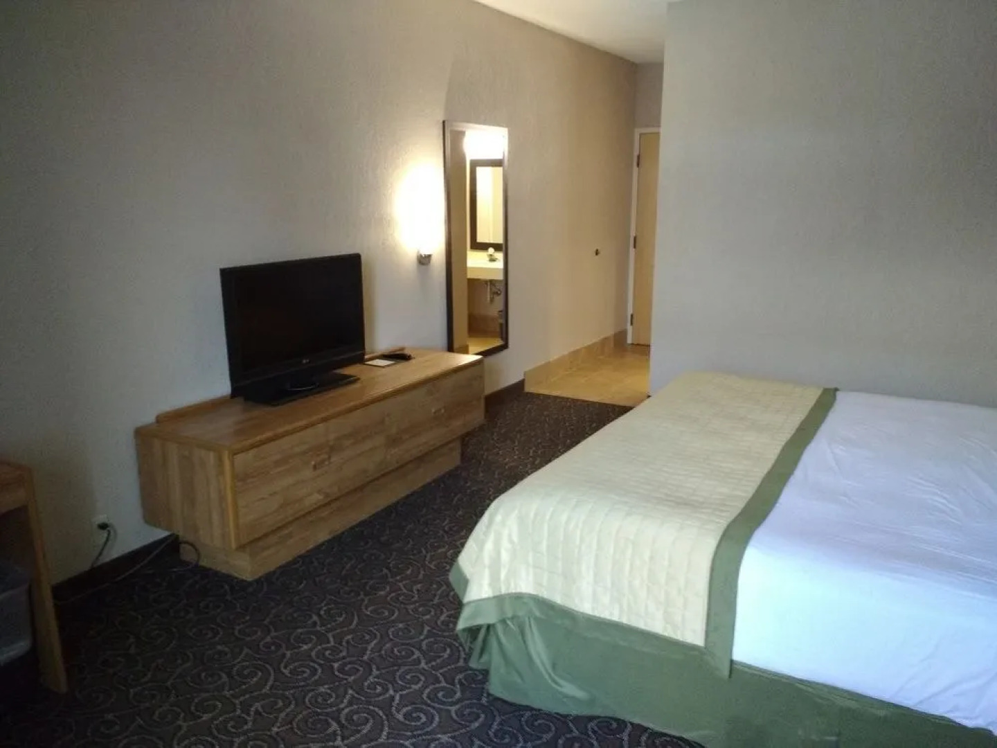 Baymont Inn & Suites Muncie Near Ball State University