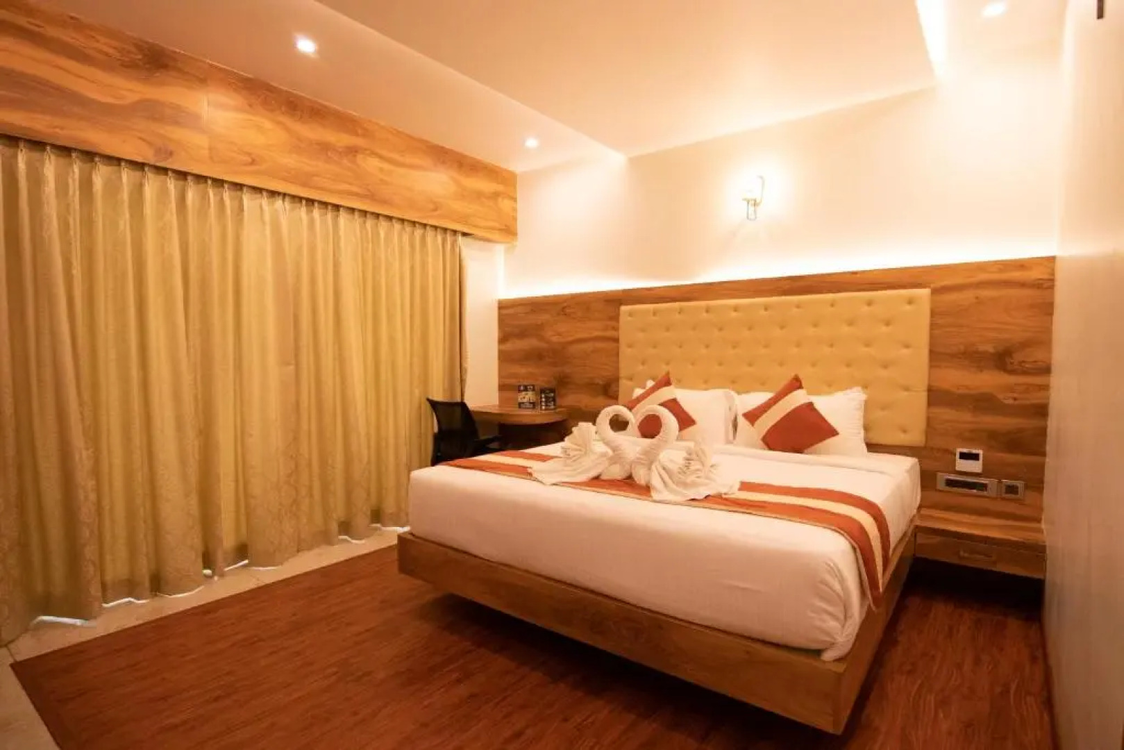 Royal Lotus View Resotel