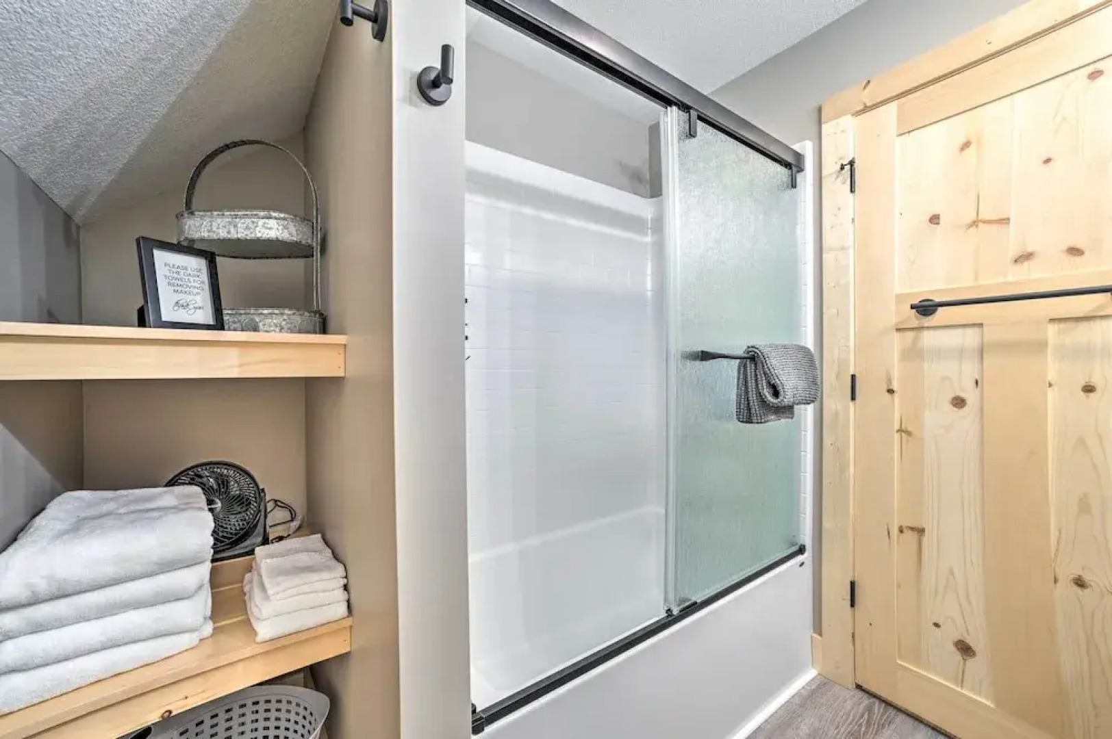 Bellaire Family Cabin: All-season Retreat!