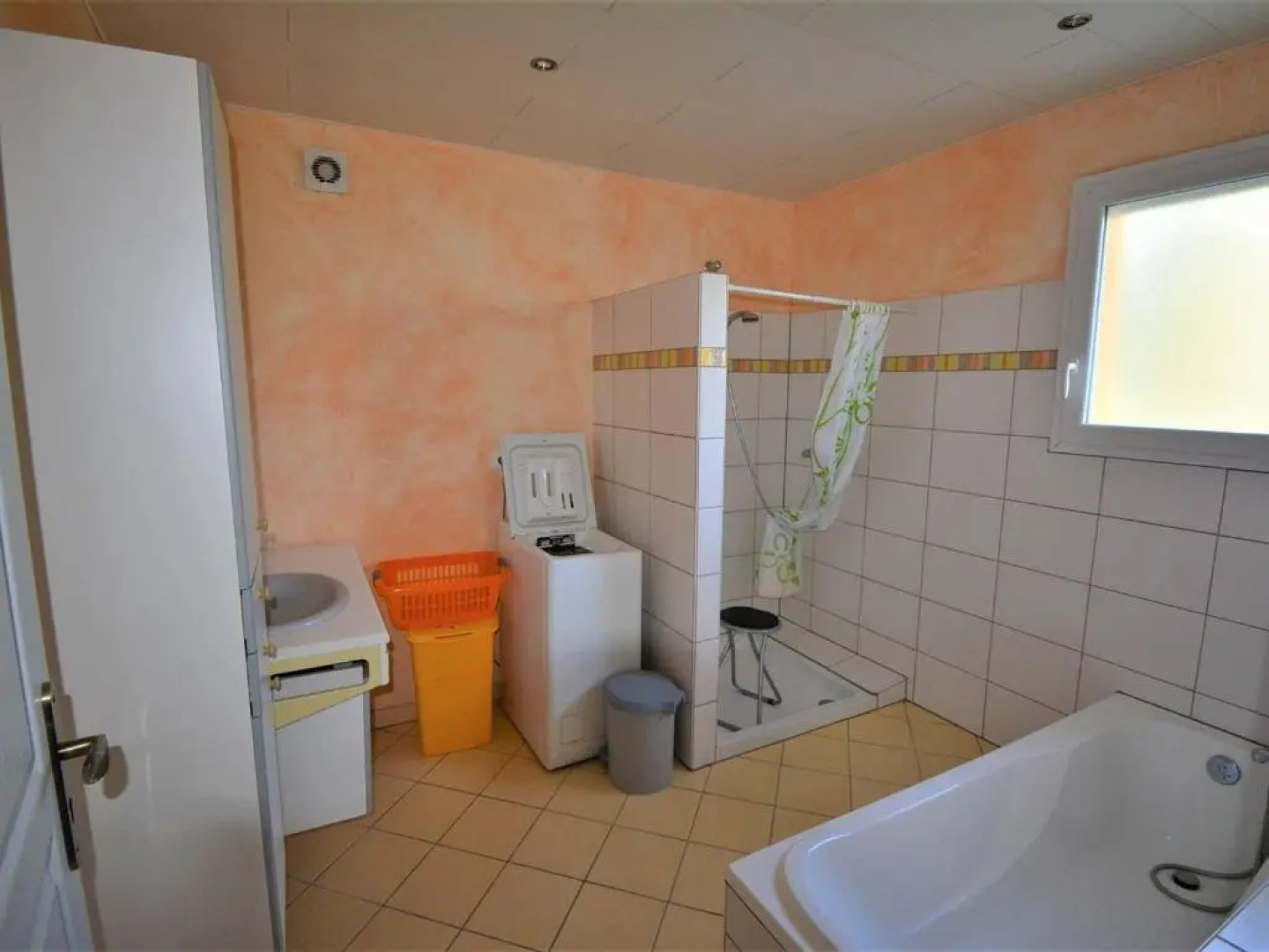 Maison Salavas, 4 pièces, 6 personnes - FR-1-382-38