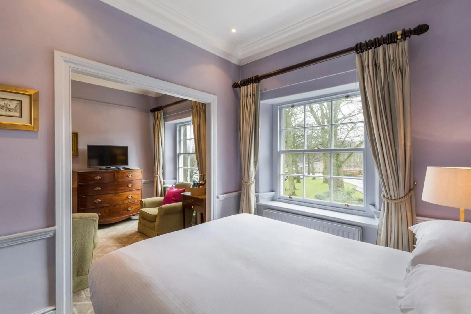 The Devonshire Arms Hotel