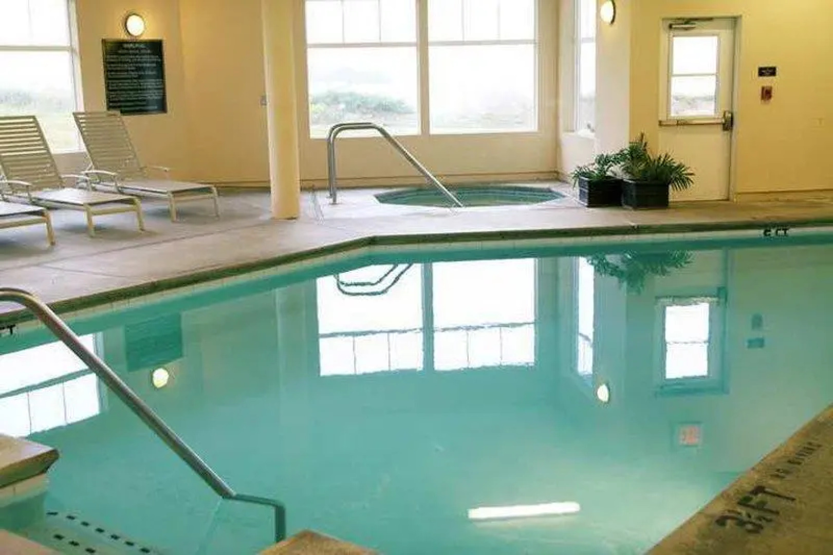 Hampton Inn & Suites Crescent Cty