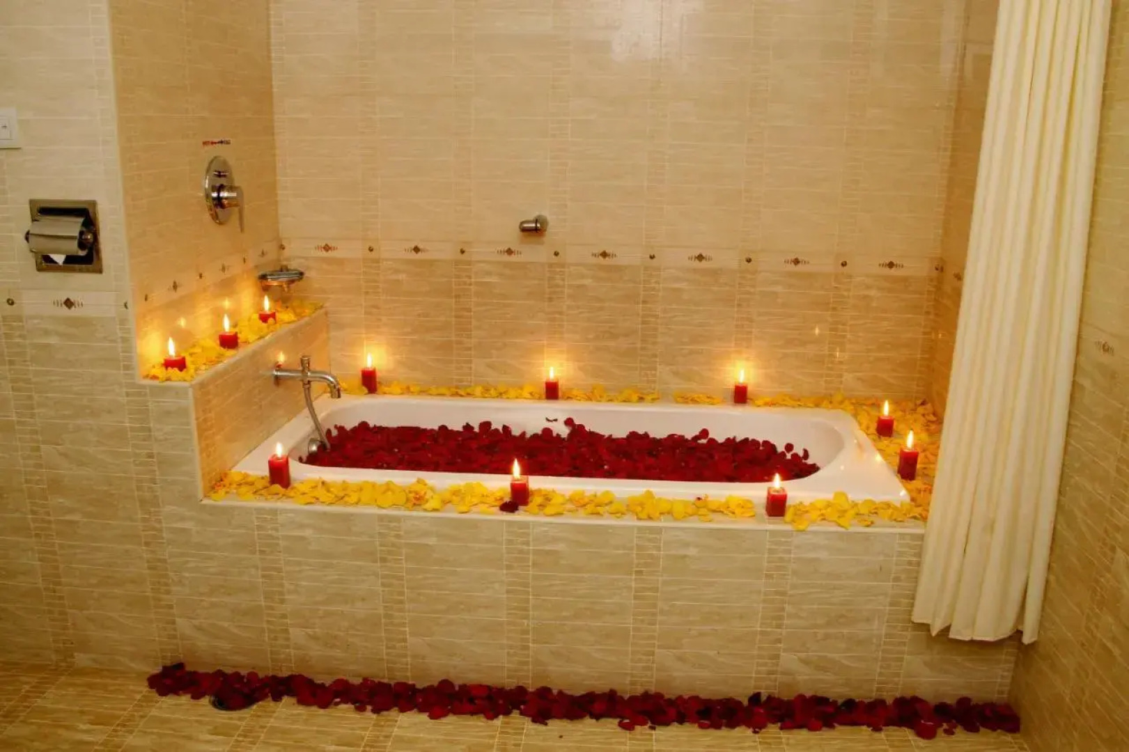 Hotel DSF GRand PLazas