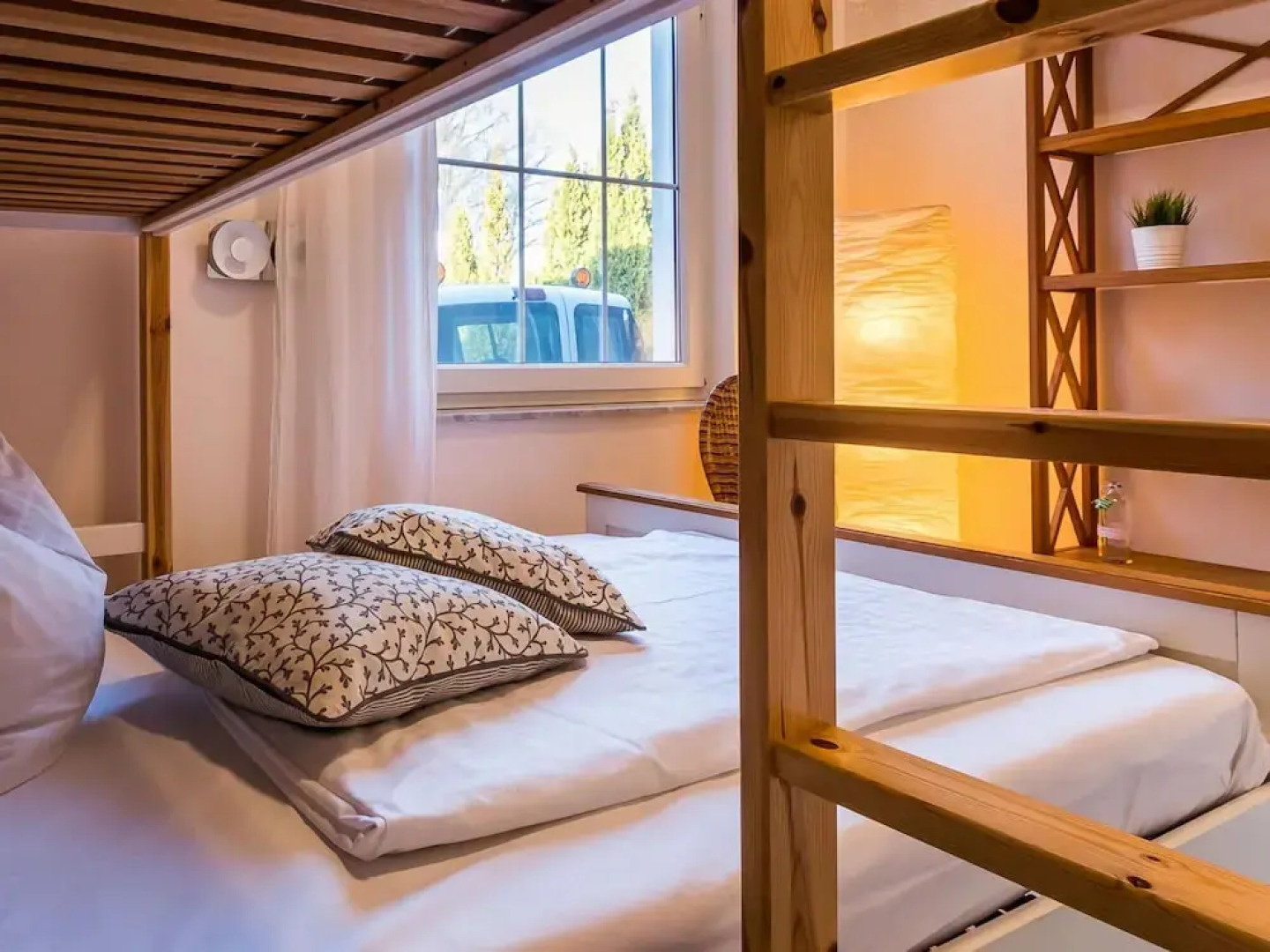 Seahorse Modern Retreat