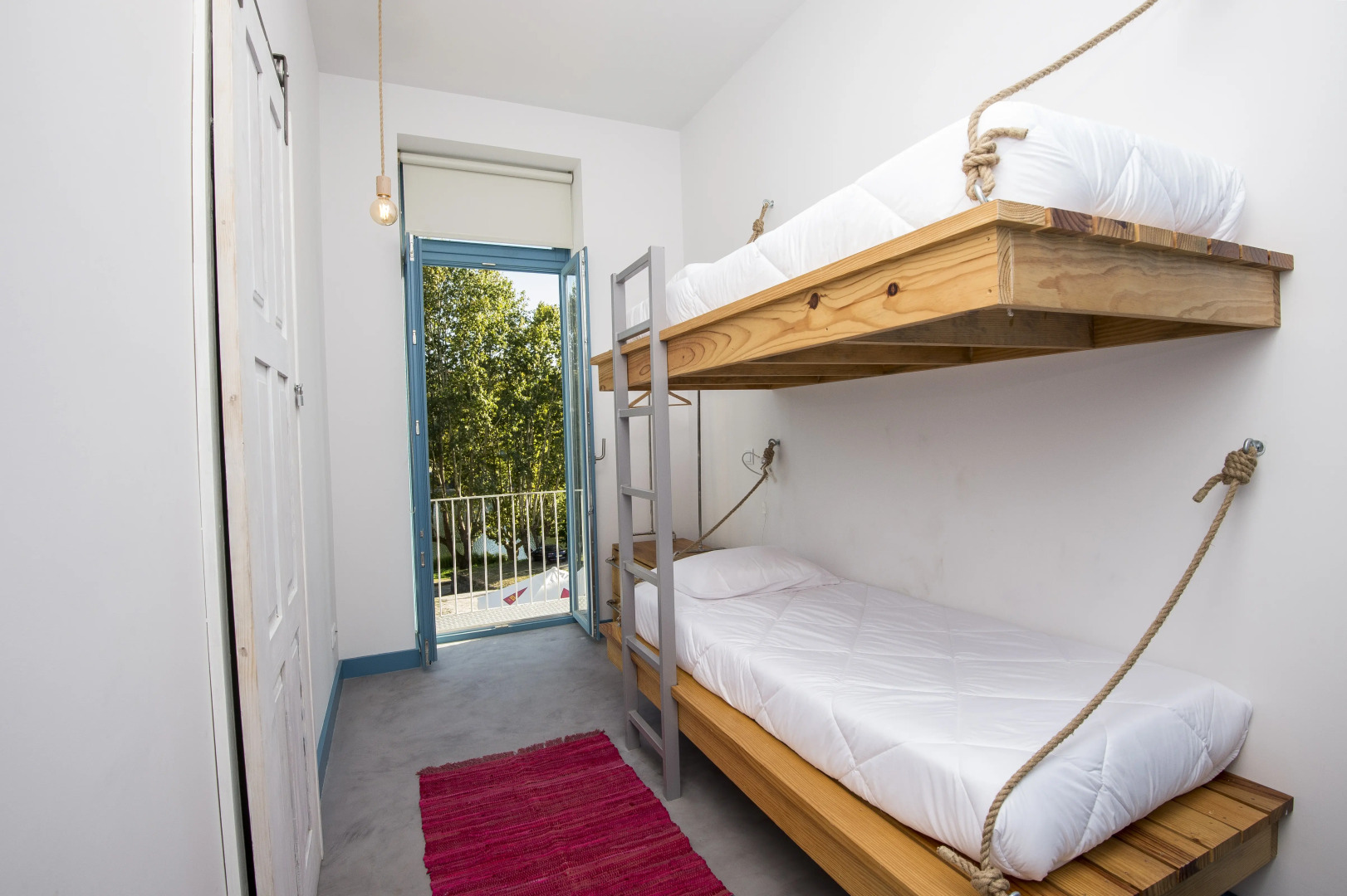Des Arts- Guesthouse - Hostel