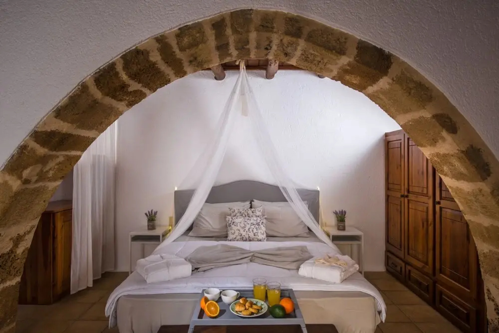 Koutouloufari House by Checkin