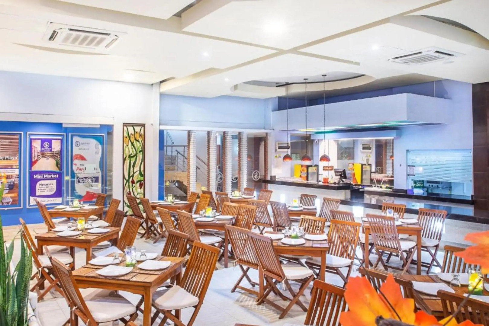 Santorini Hotel & Resort