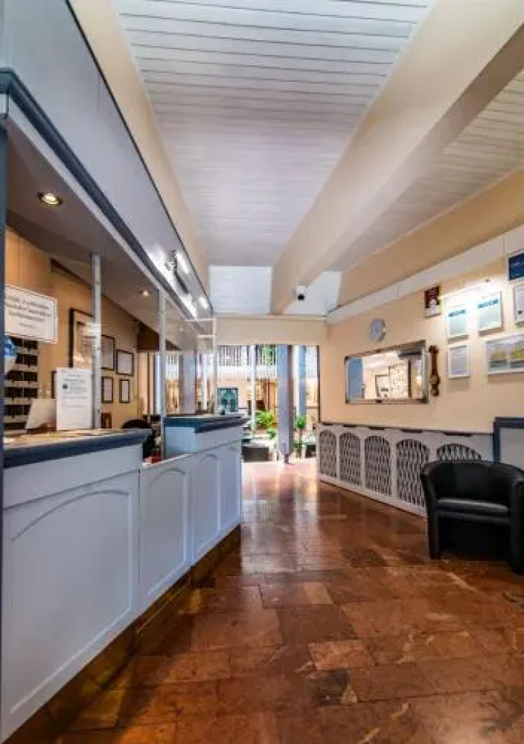 Jogar Továbbképző Központ és Hotel