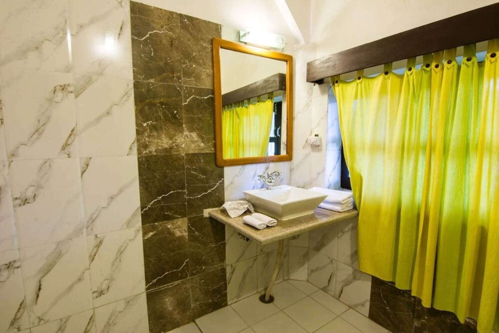 Hotel Jhalamand Garh