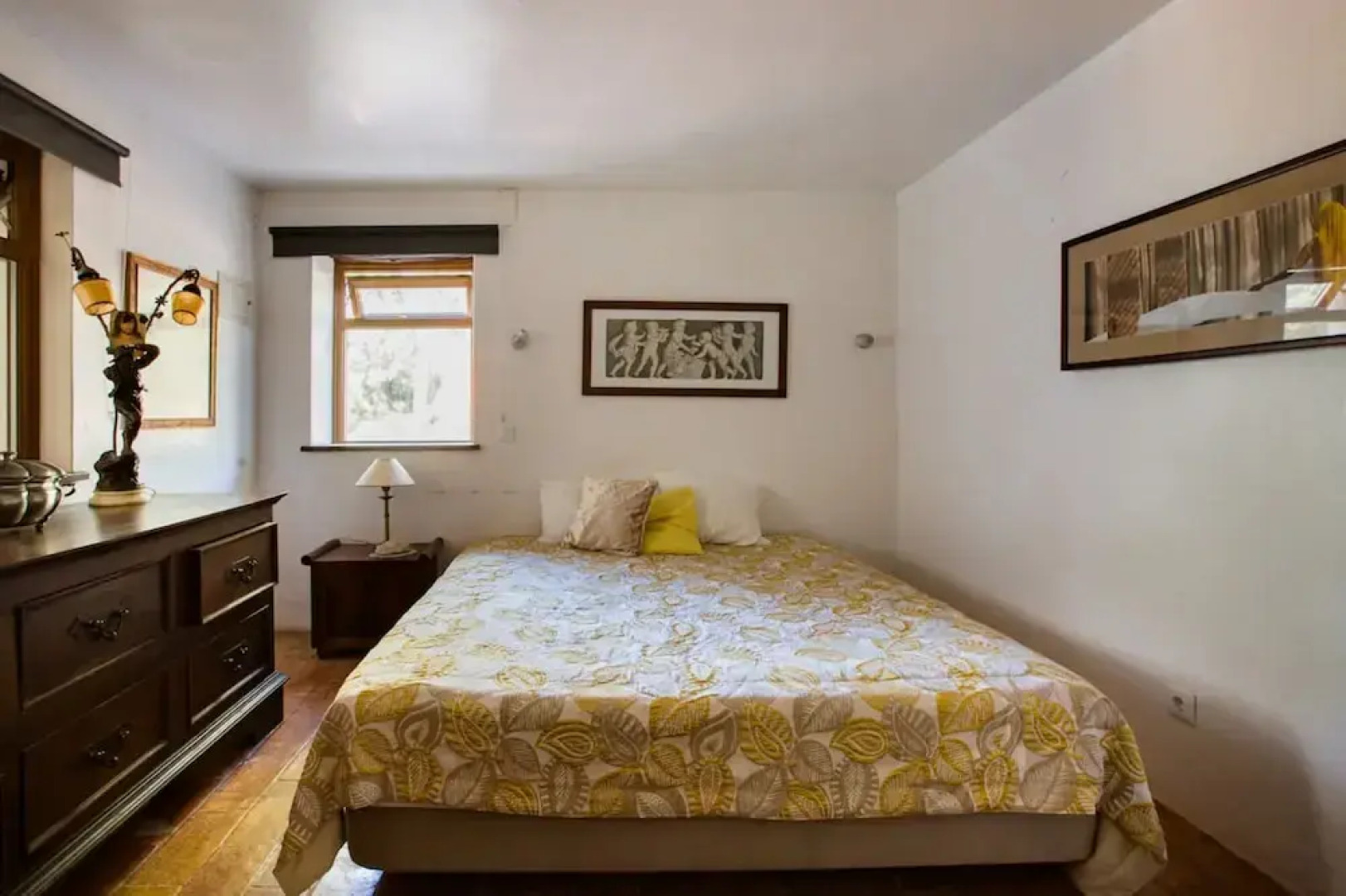 Porches Private Pool Villa 17 Guests