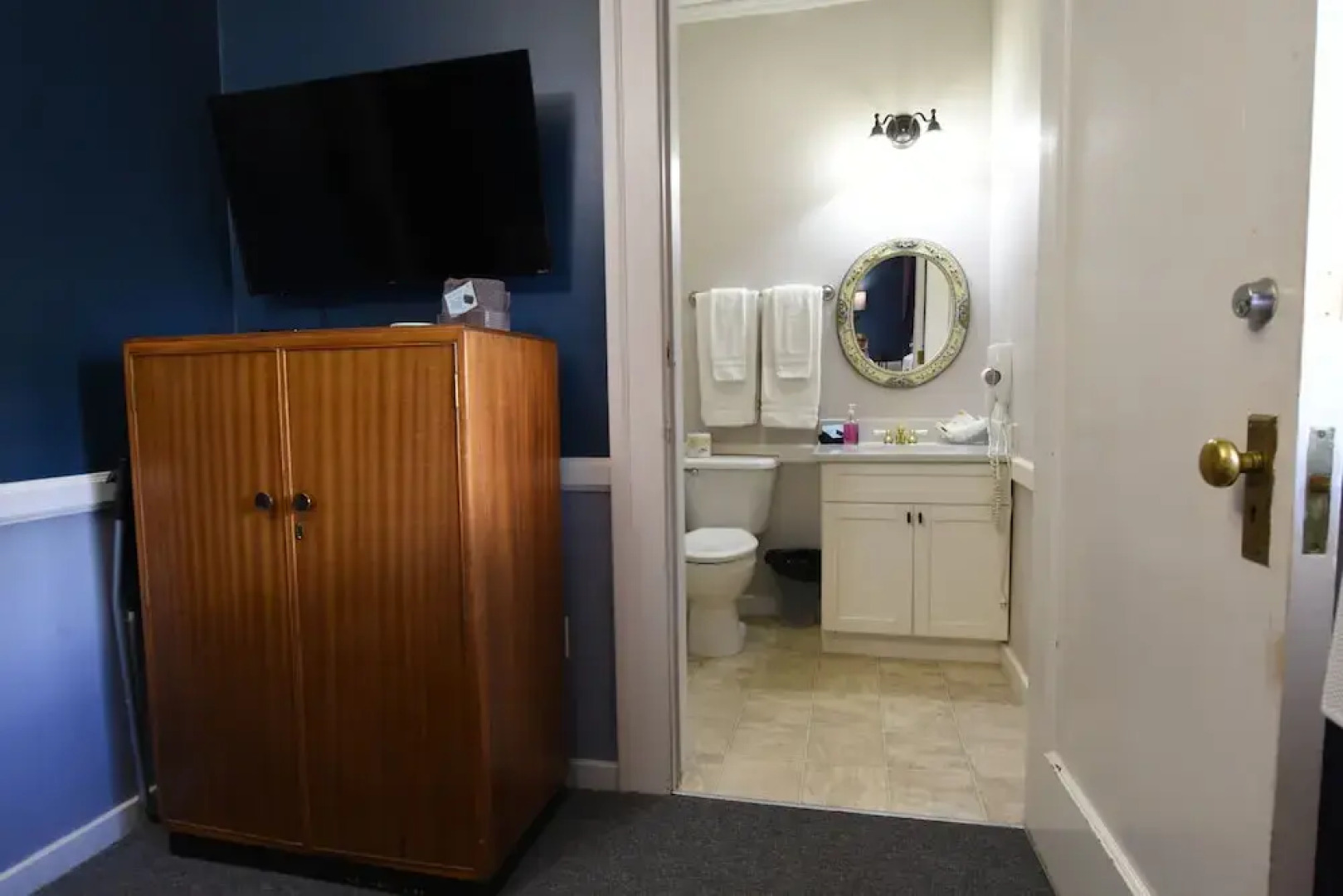 The Old Courthouse Inn