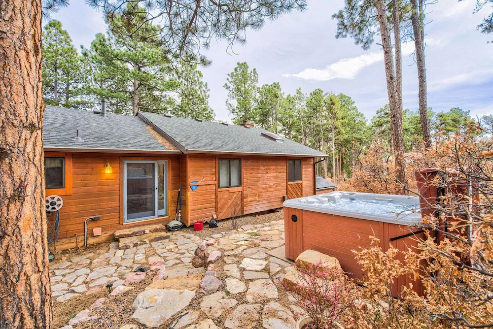5BD Mountain Getawayhot Tub & Foosball