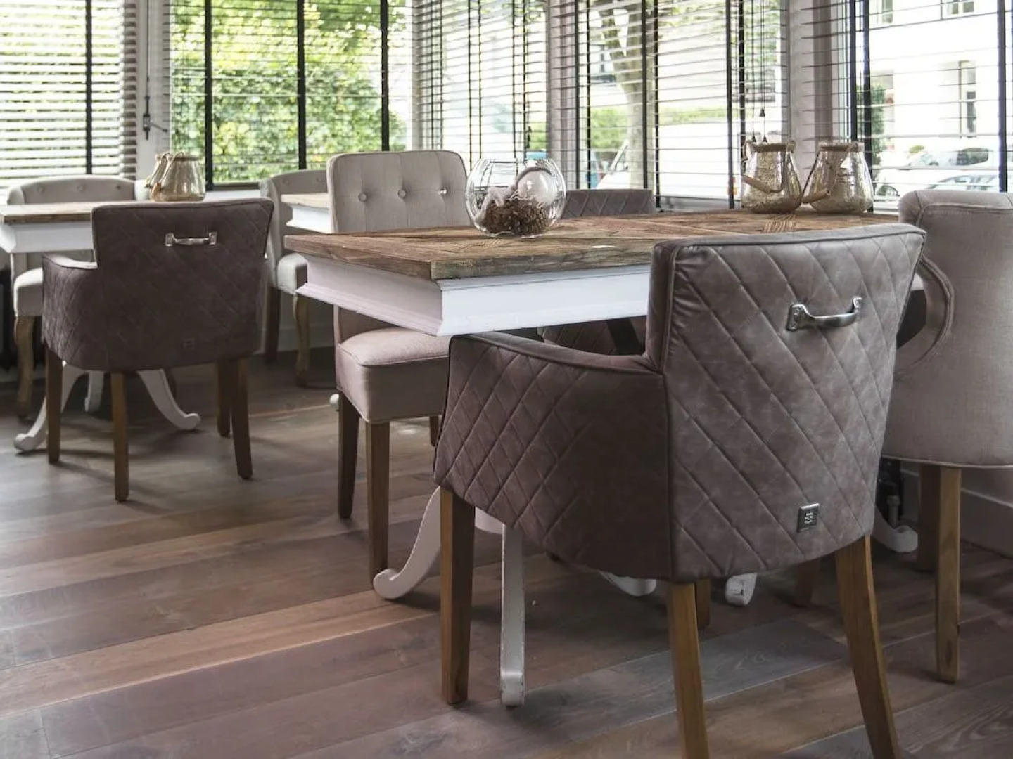 Zenzez Hotel & Lounge