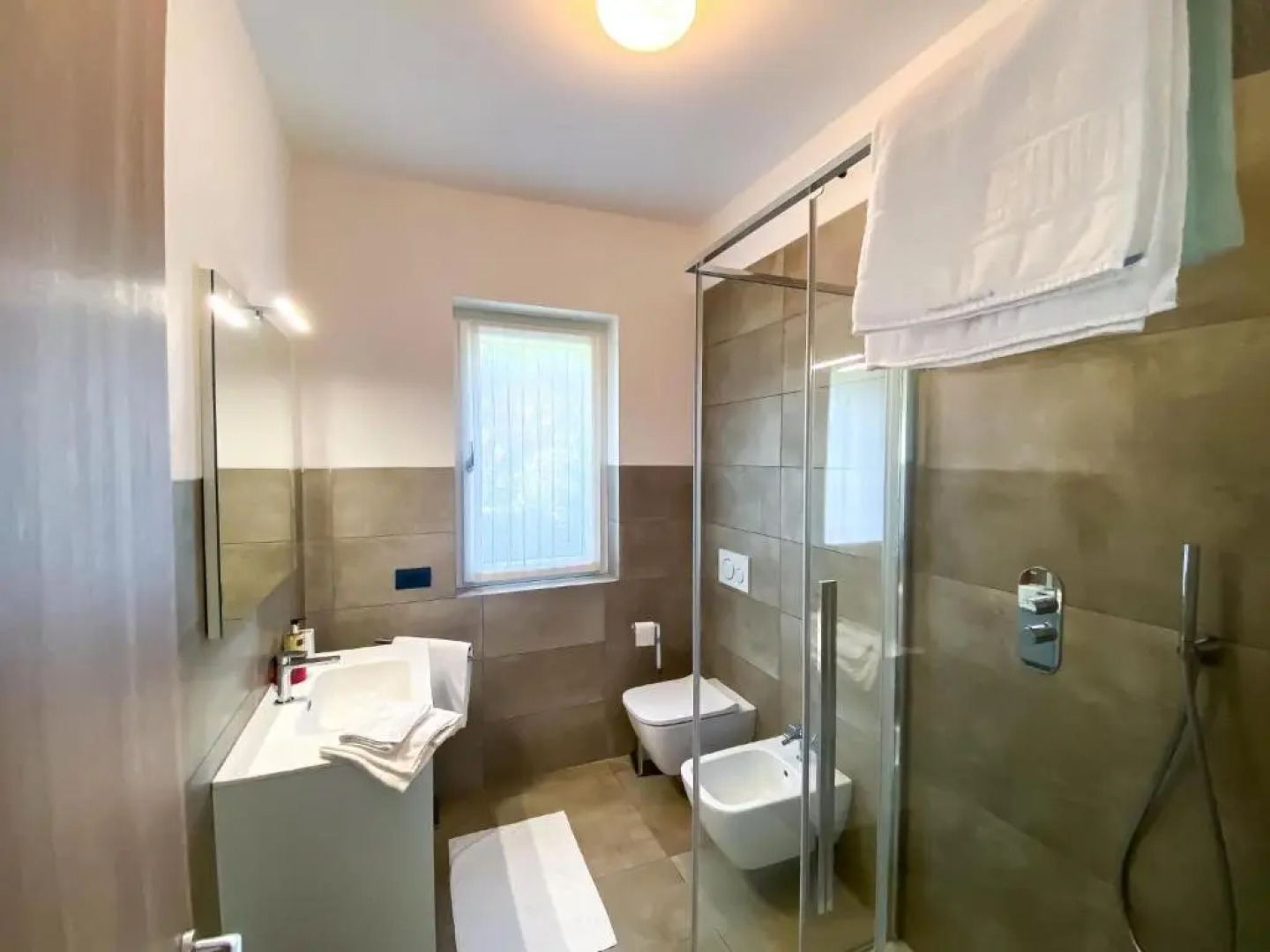 Paradiso-Boschetto Strand Bungalow mit Pool