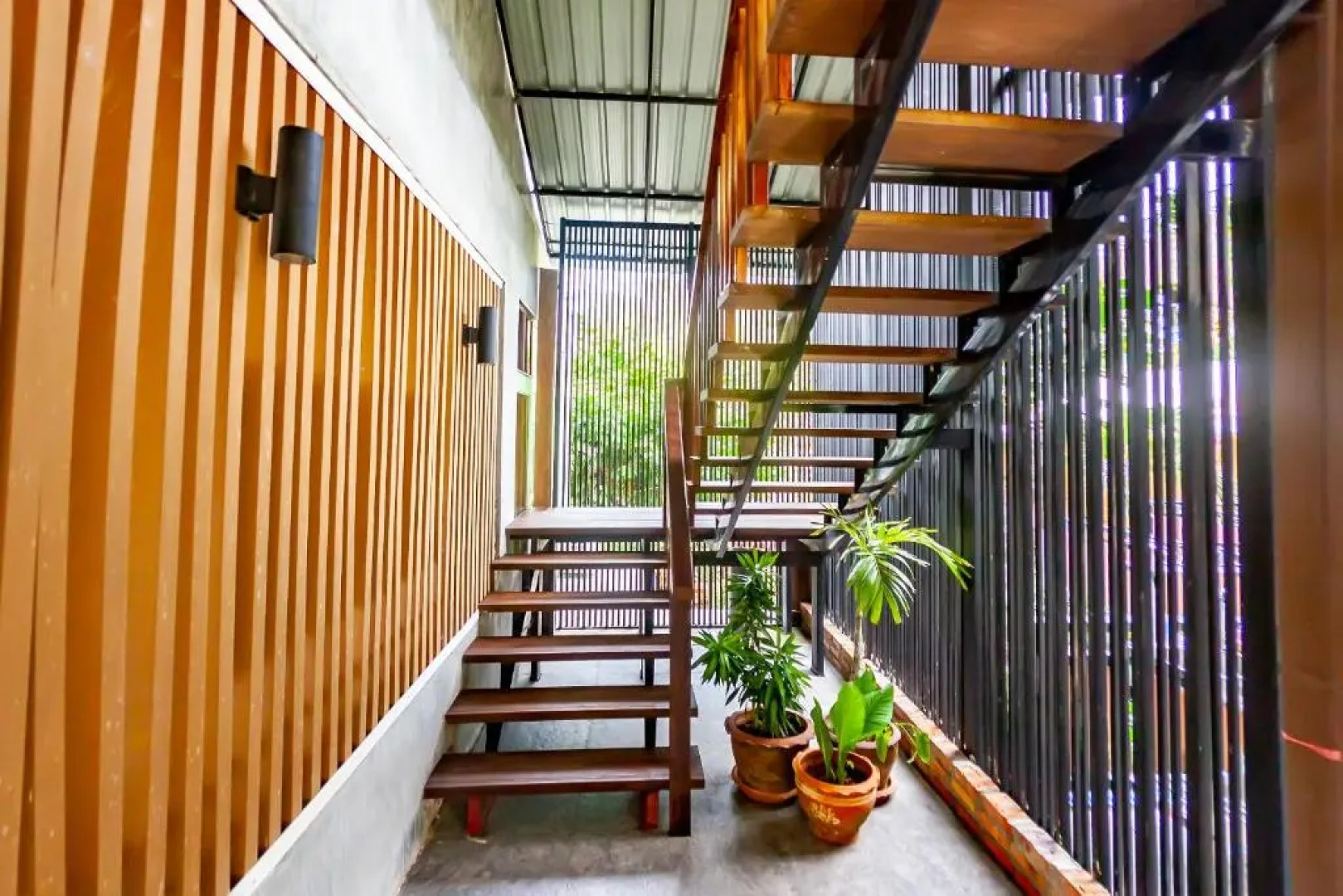 Tonmai Suites (SHA Extra Plus)