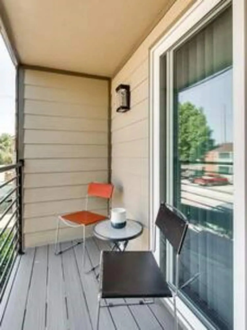 Evie's Campus-close 2 bedroom luxury