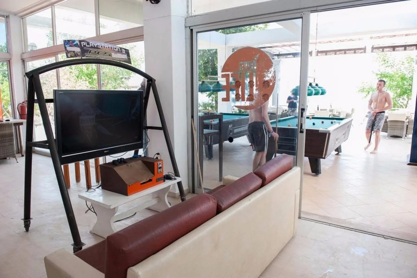 Отель Quayside Village Hotel — Adults Only