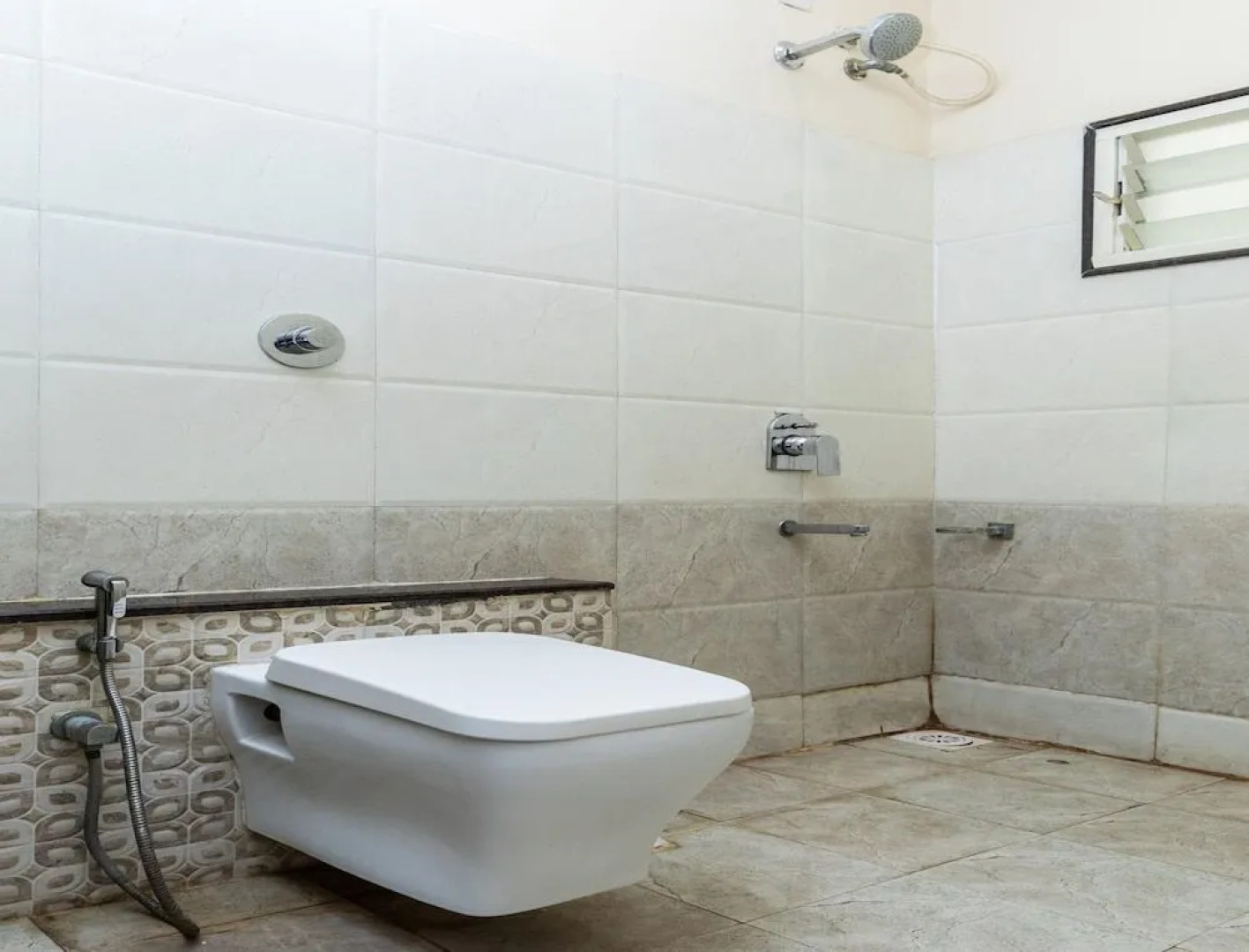 Oyo 41898 Balaji Palace