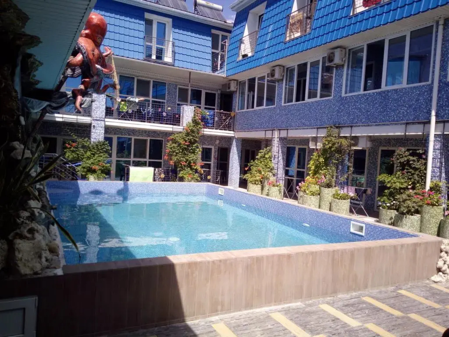 Zolotaya Rybka Guest House