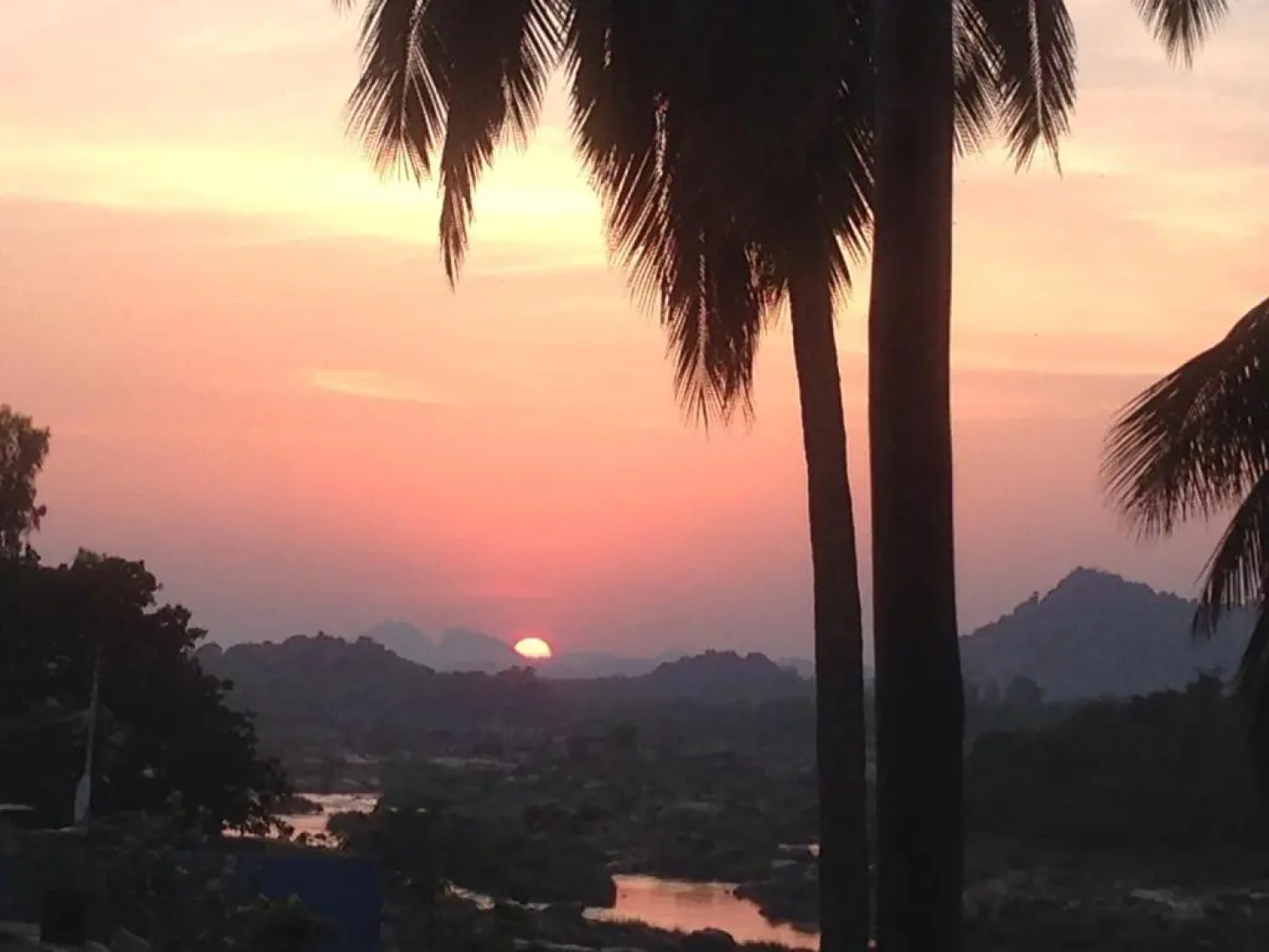 Archana Guest House River View